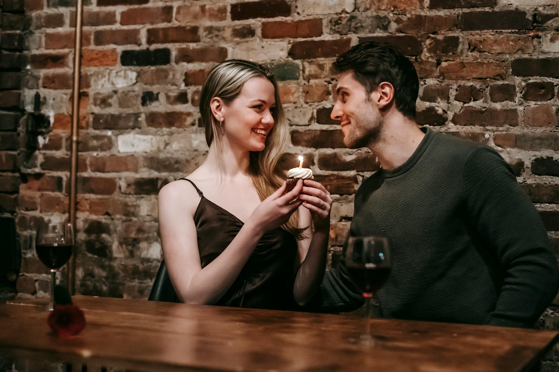 Date Single Professionals